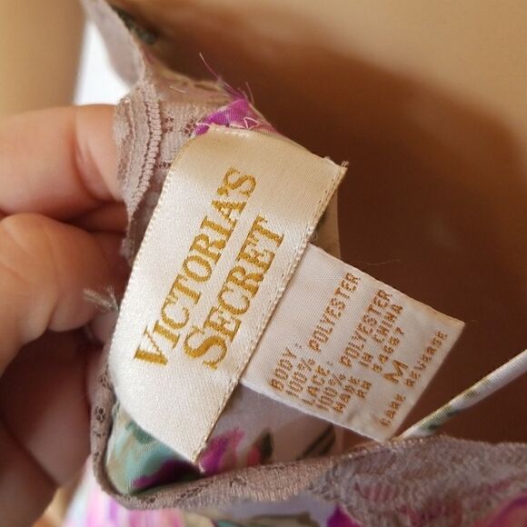 Vintage Gold Label VS lingerie floral - Picture 8 of 8